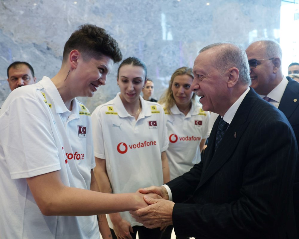 Cumhurbaşkanı Erdoğan, Filenin Sultanları'nı kabul etti: Vargas'tan hediye - 2