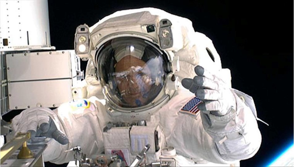 ABD açıkladı: 2025'te Ay'a gönderilecek astronotlardan biri başka ülkeden - Son Dakika Dünya Haberleri | NTV Haber