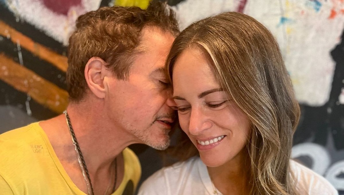 Robert Downey Jr'dan eşine: Aşkımız hala çiçek açıyor Robert Downey Jr'dan eşine: Aşkımız hala çiçek açıyor