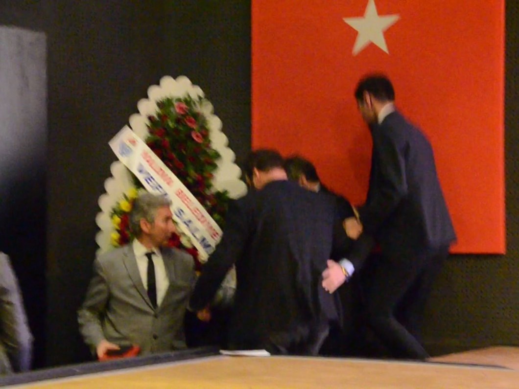 Goc Idaresi Iletisim Dairesi Baskani Dr Kadioglu Kursude Kalp Krizi Gecirdi Ntv