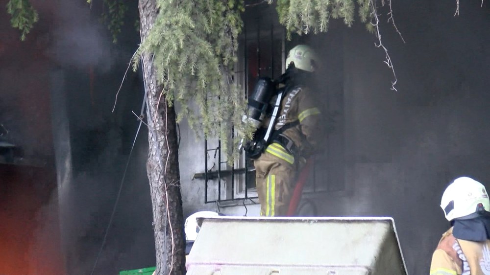 İstanbul'da depo yangını - 7