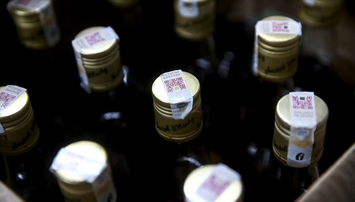 Adana'da 1050 litre sahte içki ele geçirildi