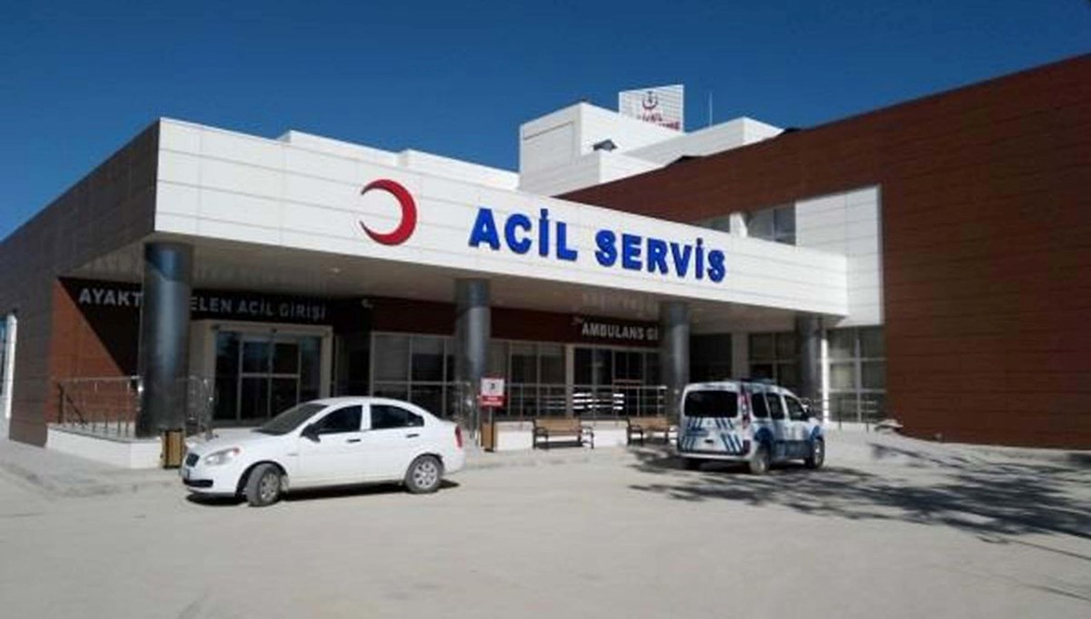 78 kişi hastane yemeğinden acillik oldu