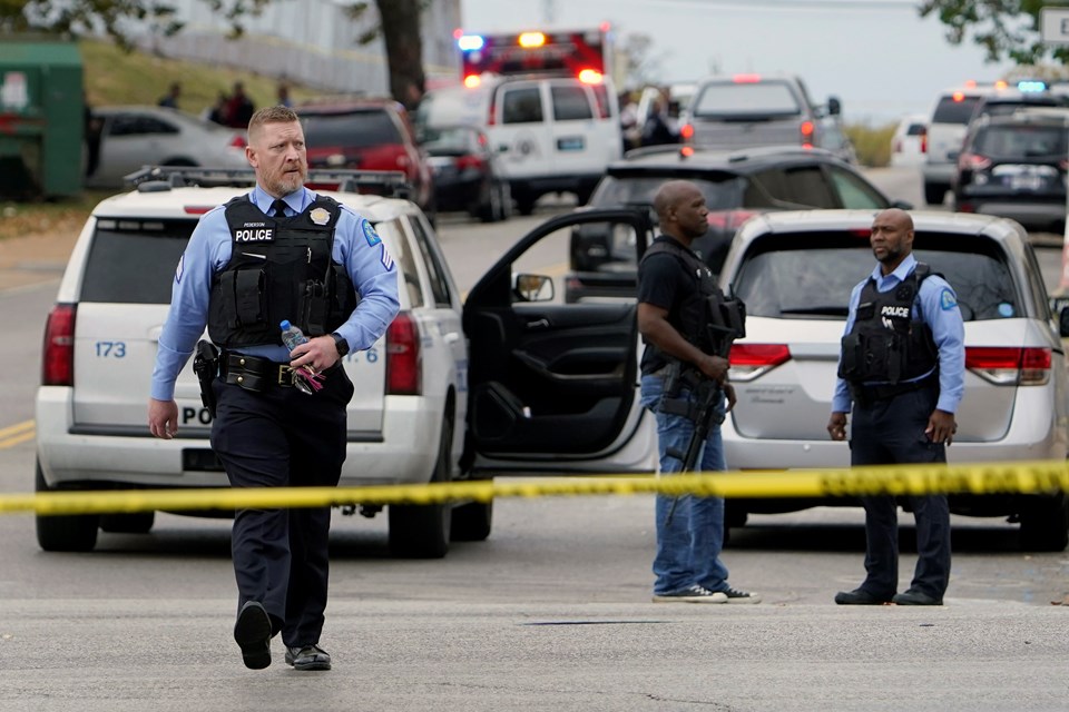 ABD'de lisede silahlı saldırı: 2 kişi hayatını kaybetti - 1