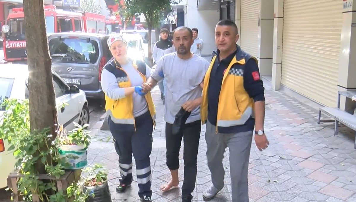 Zeytinburnu'nda alev alan yağa su döktü, yaralandı