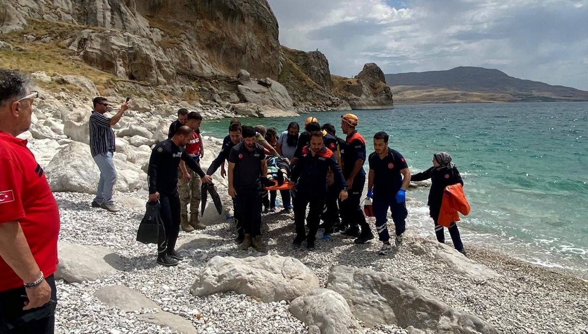 Van Gölü'nde 14 yaşındaki çocuk boğuldu