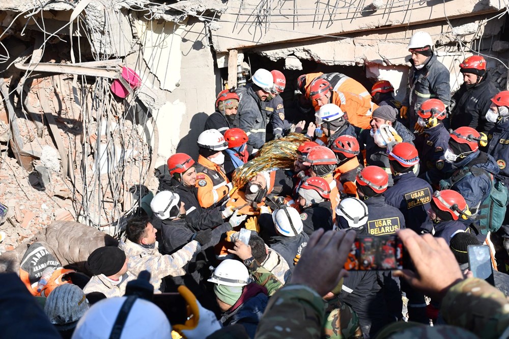 Mucize kurtuluşlar: Depremin 9. gününde arama kurtarma çalışmaları sürüyor - 5