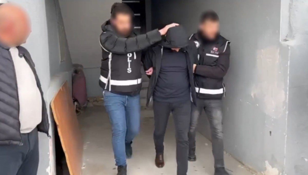 Dört ilde dört çeteye operasyon: Silah ve el bombaları ele geçirildi