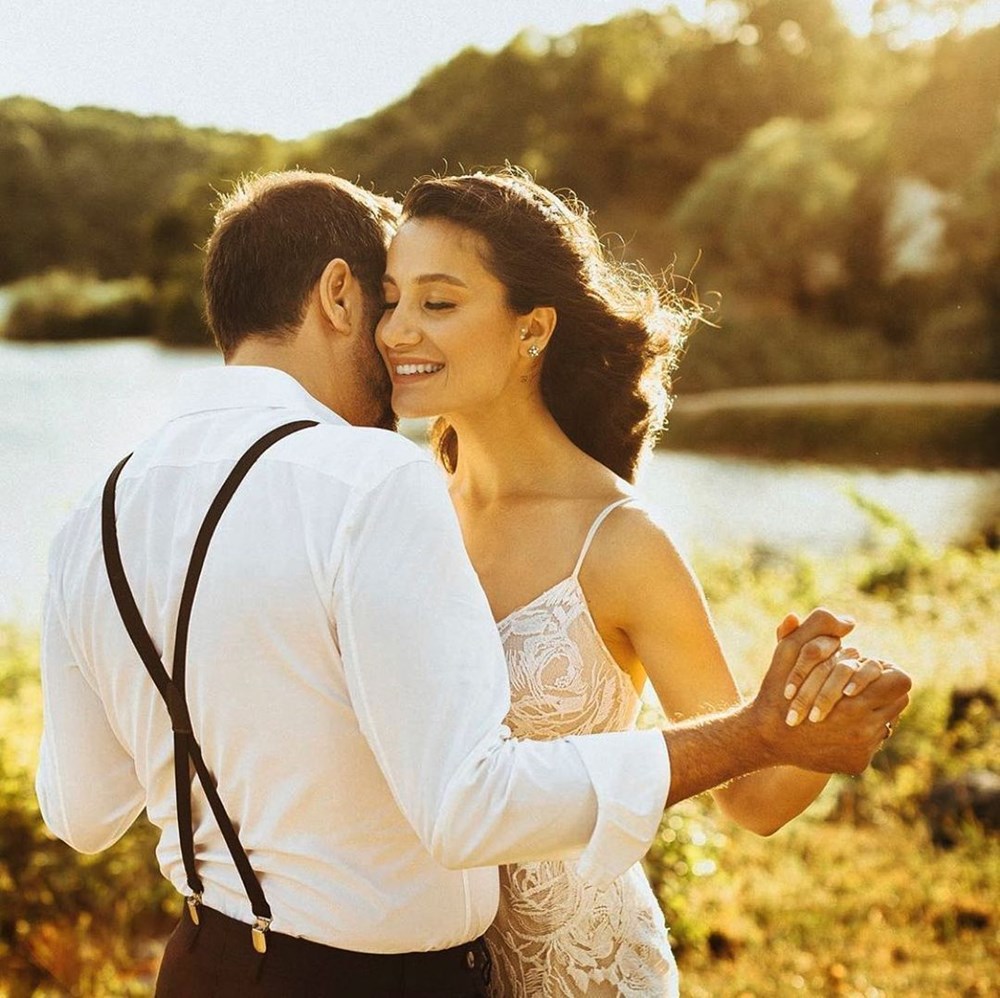 Emre Karayel ve Gizem Demirci evlendi - 2