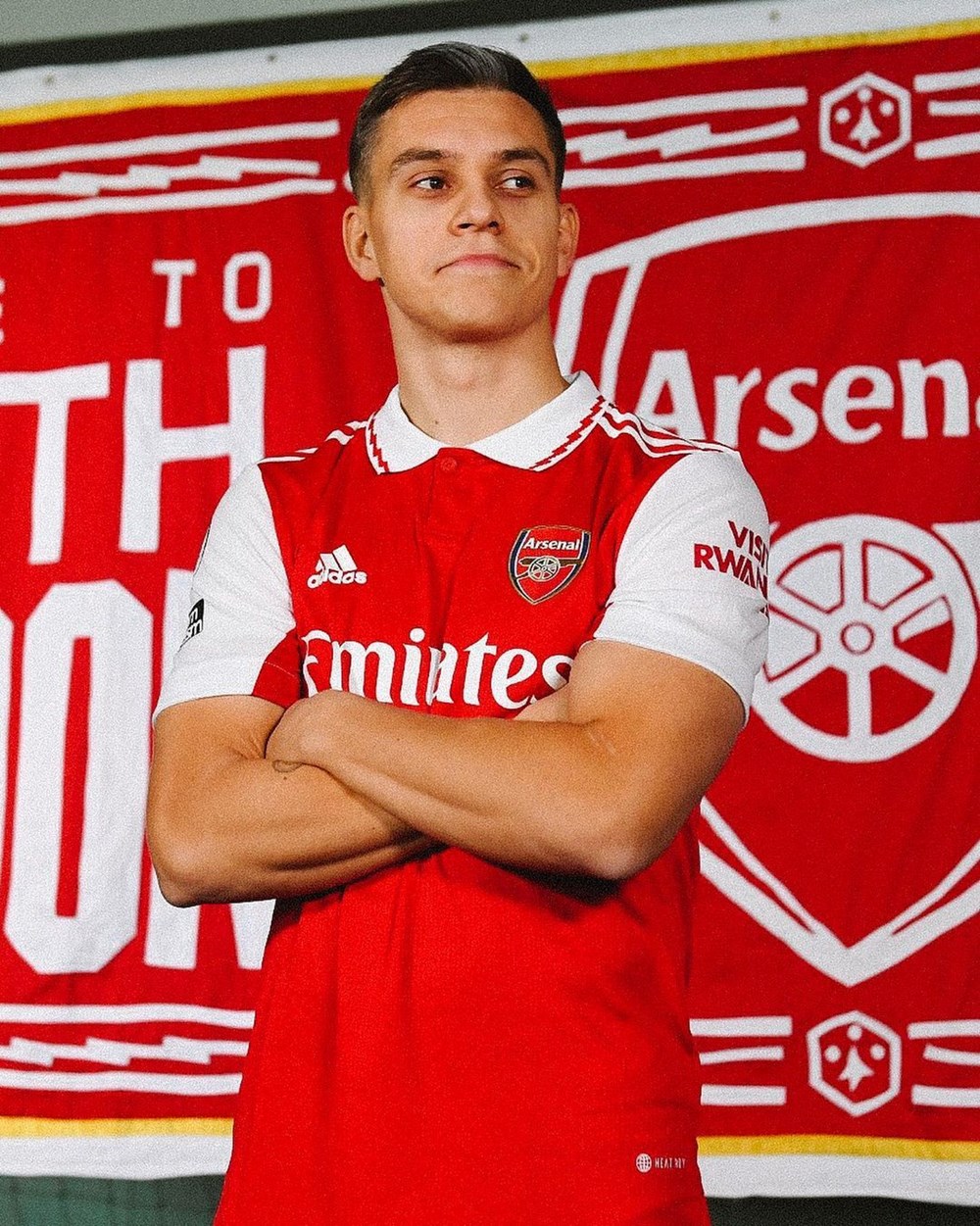 Arsenal yeni yıldızı Leandro Trossard’ı duyurdu: 30 milyon euro'luk imza - 2