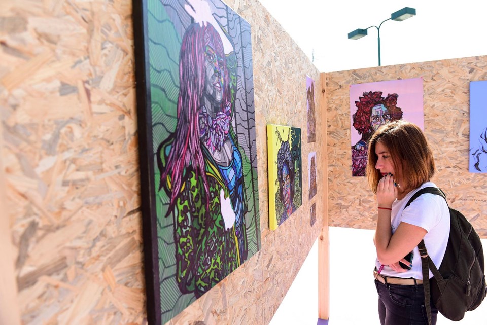istanbul-comics-and-art-festival-hayvan-gibi-temasiyla-besiktas-sokaklarinda,YNOgXQ22PU2xgKHS7C5ObQ.jpg