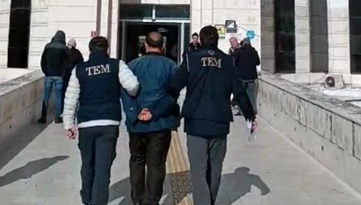 14 ilde FETÖ operasyonu: 67 şüpheli yakalandı 14 ilde FETÖ operasyonu: 67 şüpheli yakalandı