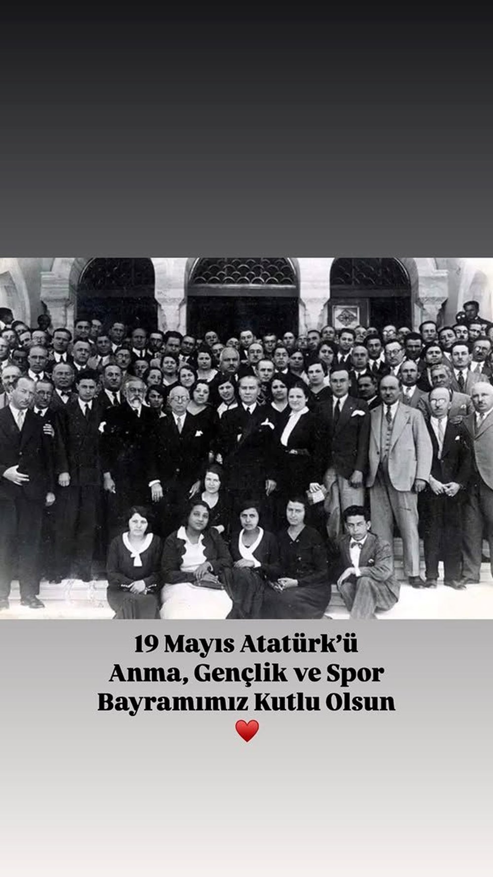 Ünlülerden 19 Mayıs Atatürk'ü Anma Gençlik ve Spor Bayramı mesajları - 3