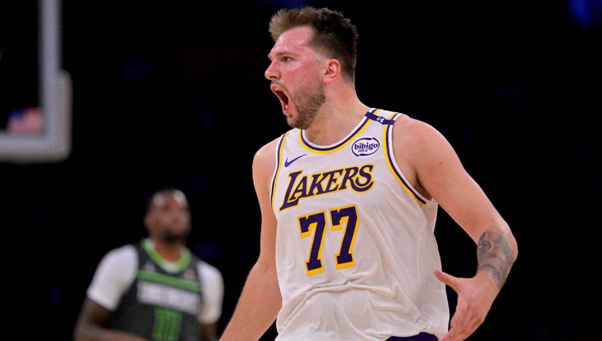 Lakers seriyi 1-1'e getirdi Lakers seriyi 1-1'e getirdi