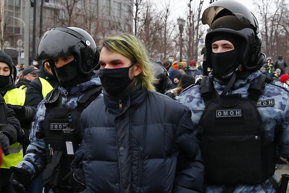 Navalny'nin çağrısının ardından Rusya'da sokaklar karıştı: 2 binden fazla kişi gözaltında - 29
