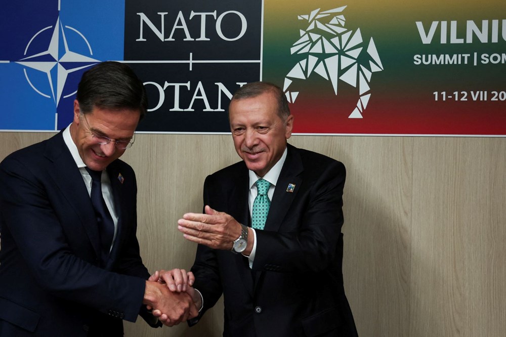 Avrupa basınından Cumhurbaşkanı Erdoğan'ın NATO Zirvesi'nde oynadığı role övgü: Siyasi bir pazarlama ustası - 13