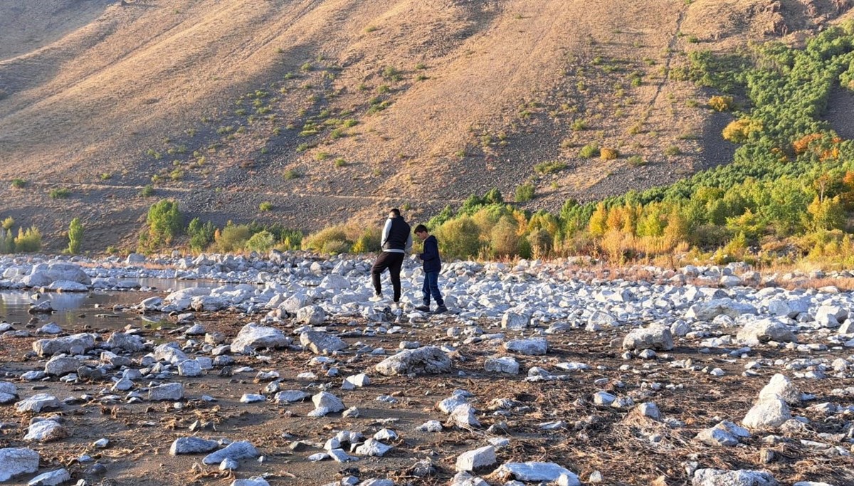 Krater Gölü’nde kuraklık alarmı