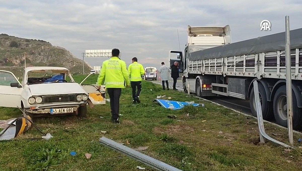 Manisa'da katliam gibi kaza: 3 ölü, 3 yaralı