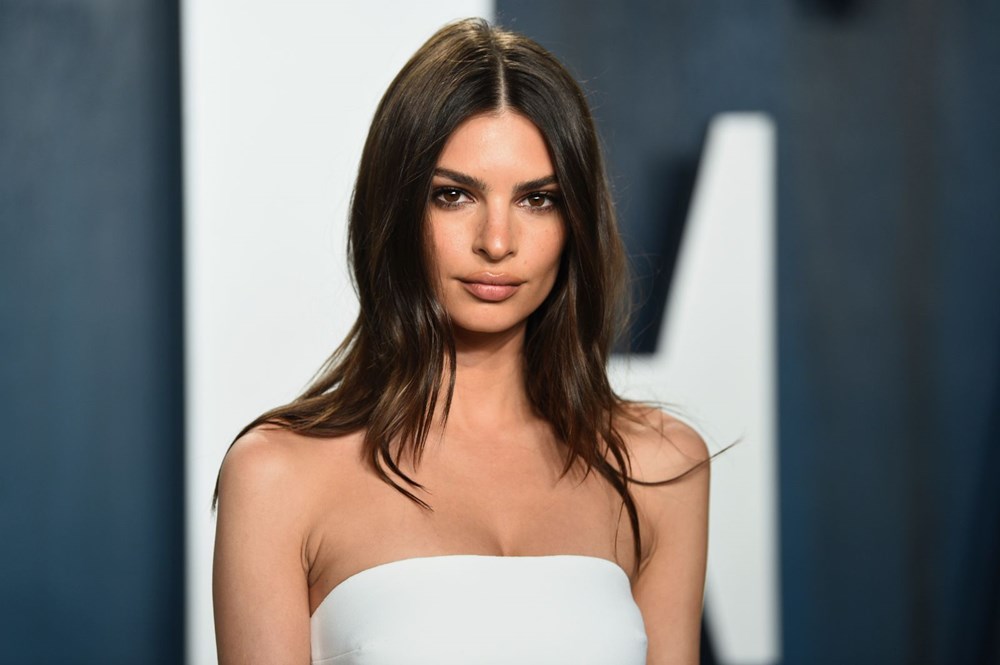 Emily Ratajkowski NFT'sini açık artırmaya çıkarıyor - 2