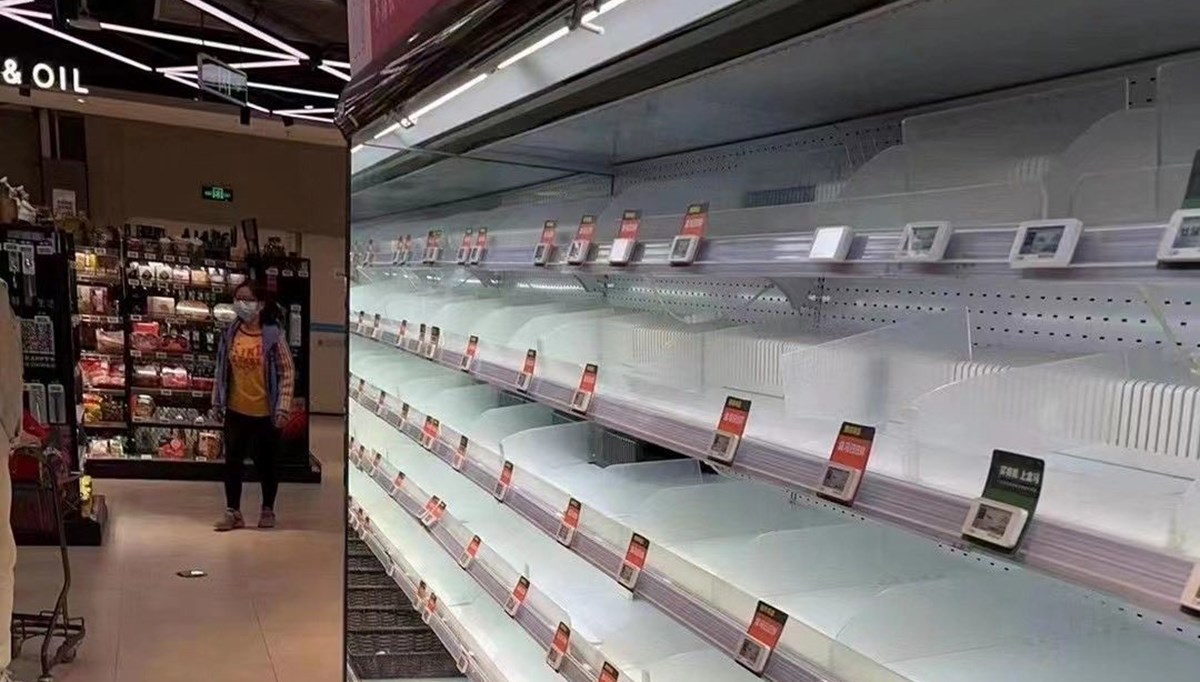 Çin'de yeniden karantina paniği: Pekin'de raflar boş kaldı