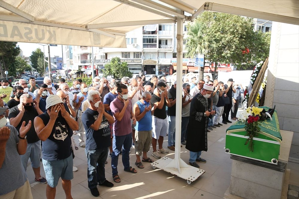 Oyuncu Metin Çekmez' son yolculuğuna uğurlandı - 9