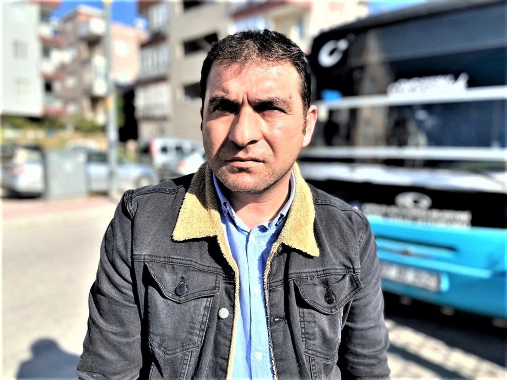 Kendisi ile tartışan yolculara küsen şoför, kontak kapatıp otobüsten indi - 7