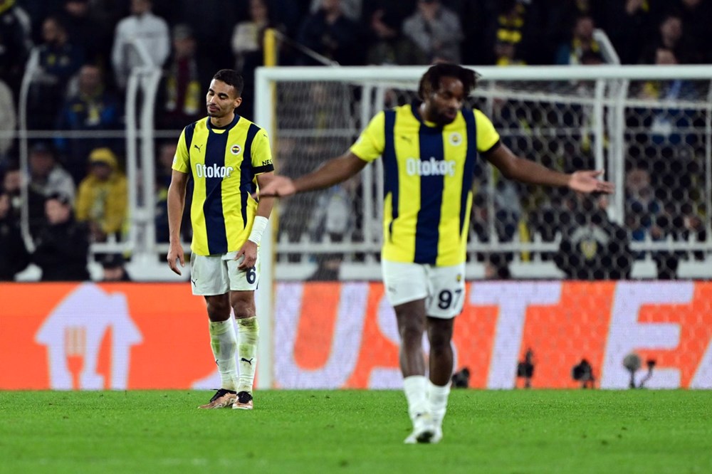 Spor Yazarları Fenerbahçe-Rangers Hezimeti İçin Alarm Zilini Çalıyor: "Tam Anlamıyla Teknik Direktörlük Fiyaskosu!" 74 iz 26IQZlUiszMkQScVeGA