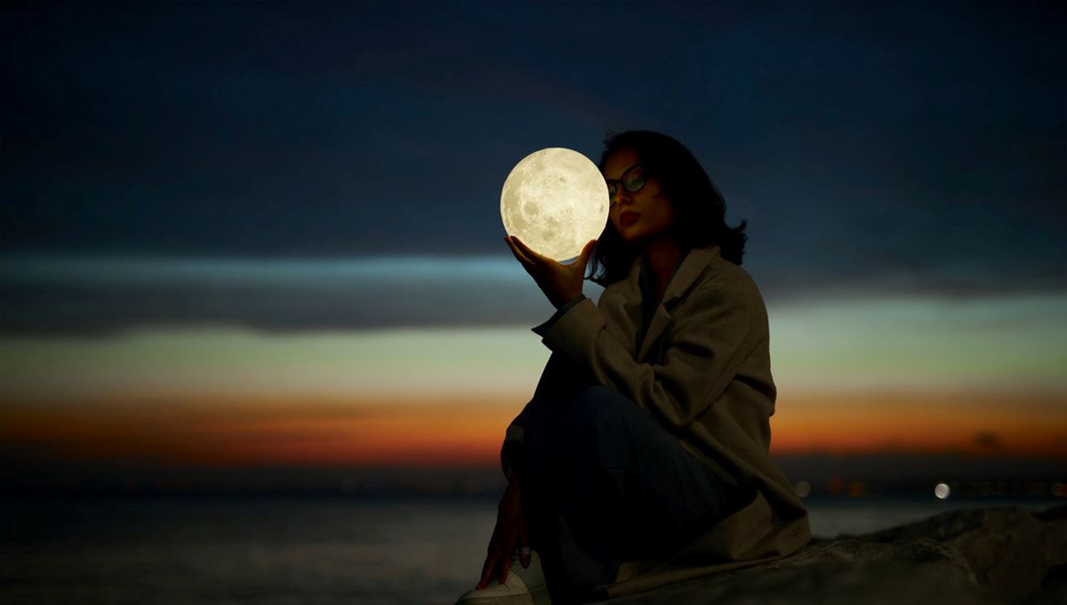 Dolunay gerçekten davranışlarımızı etkiliyor mu?