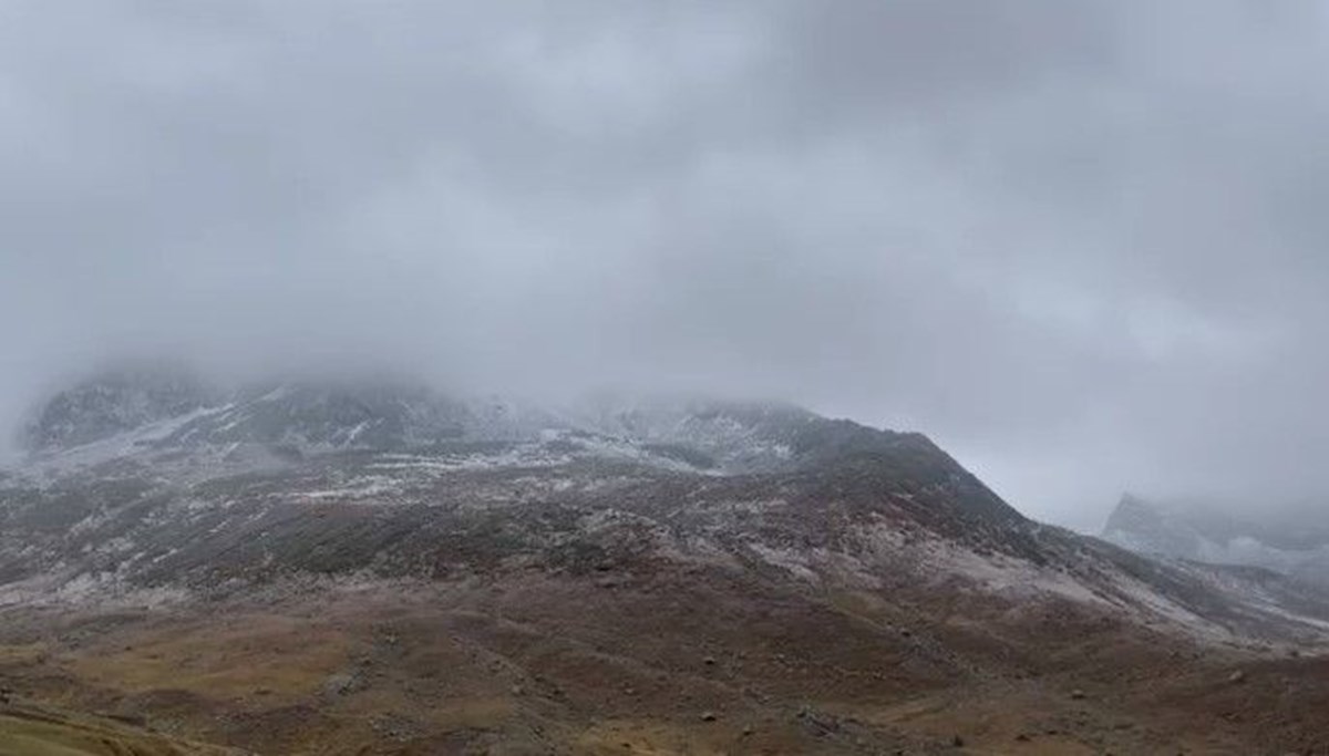 Doğu Karadeniz’in zirveleri beyaza büründü