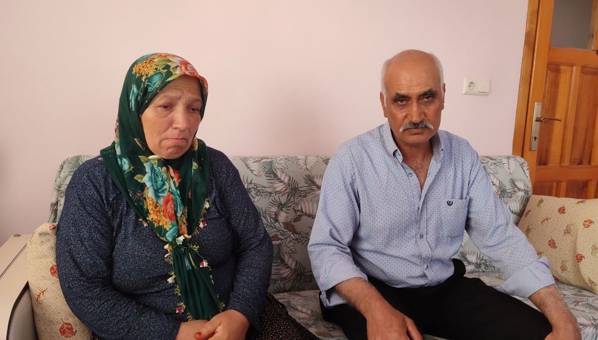 Dolandırıcılara hem ellerindeki altını hem de evlerini kaptırdılar Dolandırıcılara hem ellerindeki altını hem de evlerini kaptırdılar