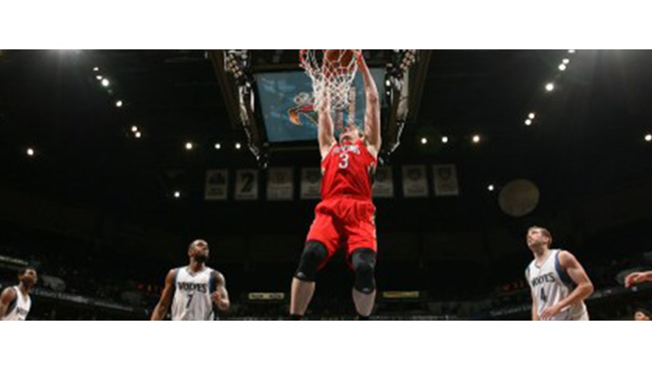 Pelicans ve Thunder mücadeleyi bırakmadı