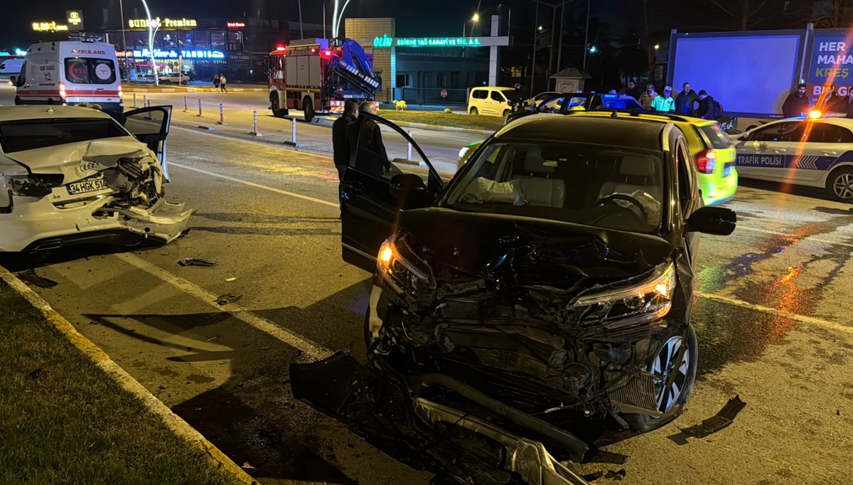 Edirne'de ciple otomobil çarpıştı: 2 yaralı