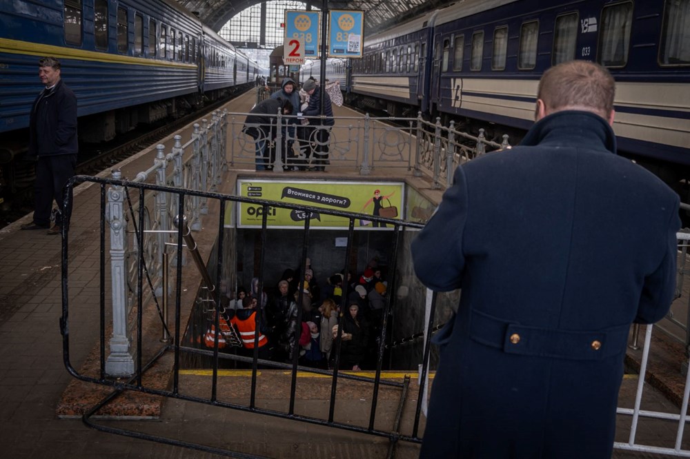 Rus saldırısından kaçış: Lviv tren istasyonunda endişeli bekleyiş - 23
