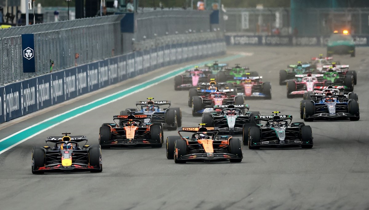 Formula 1 Emilia Romagna (İtalya GP) ne zaman, saat kaçta, hangi kanalda? Formula 1 Emilia Romagna (İtalya GP) ne zaman, saat kaçta, hangi kanalda?