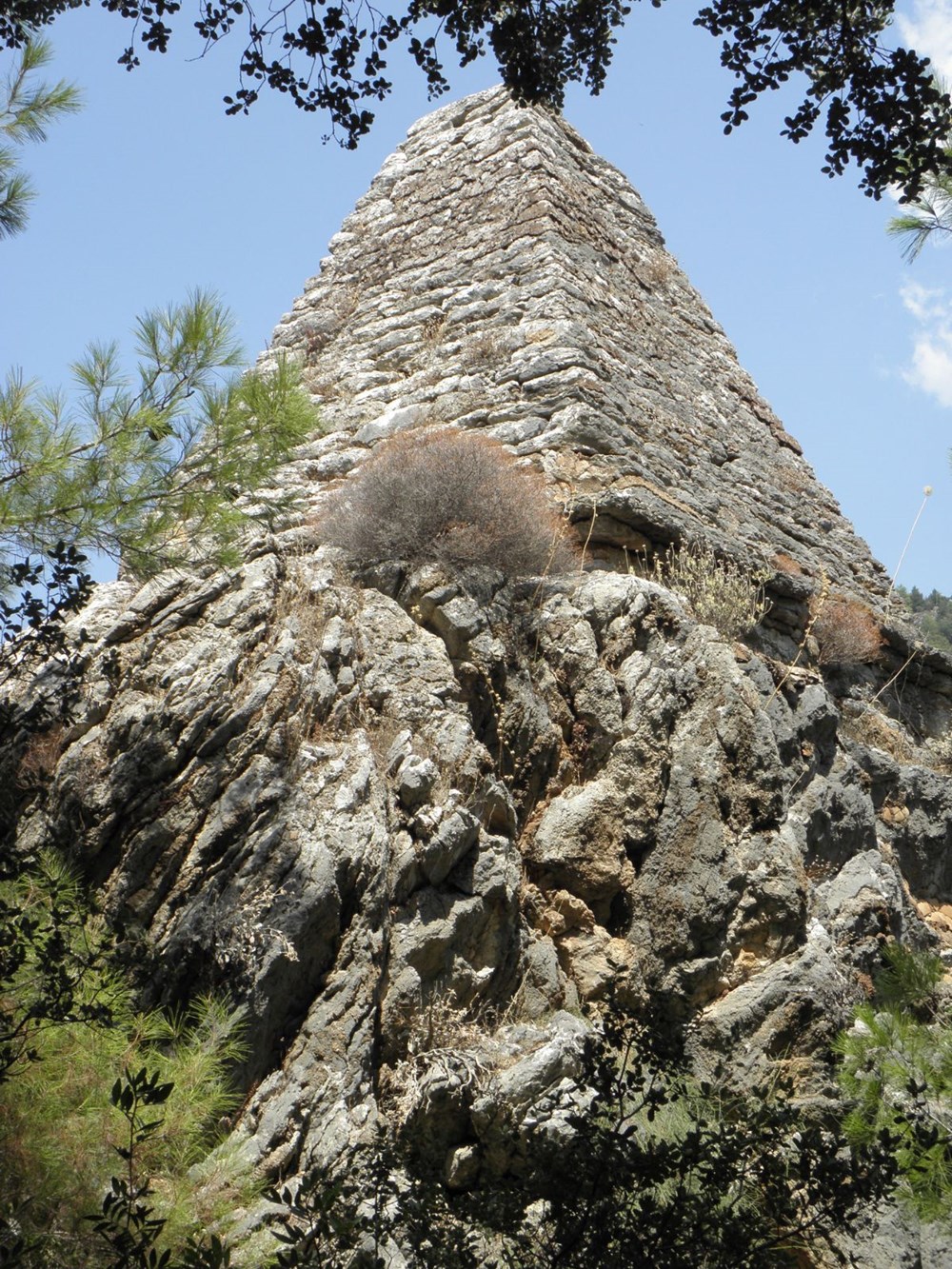 Türbe sanılan piramit mezarın gerçeği yıllar sonra ortaya çıktı - 11