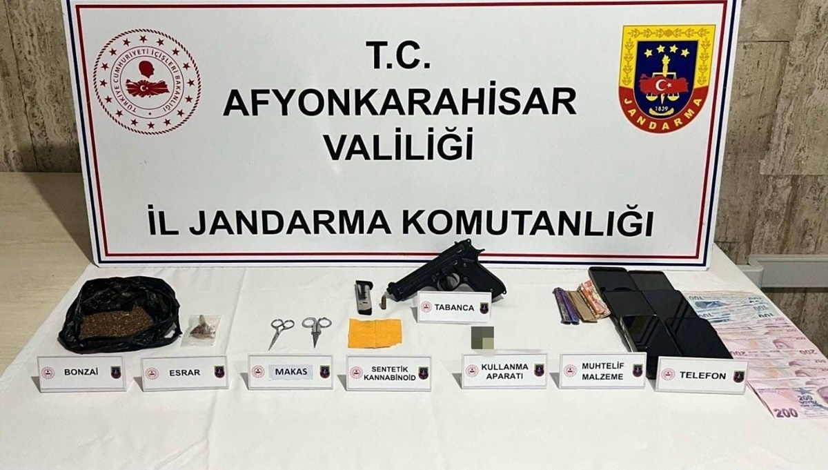 Uyuşturucu operasyonunda 4 kişi gözaltında