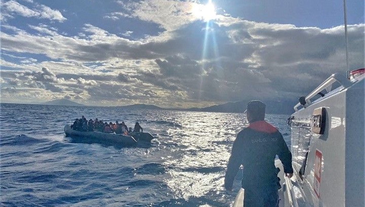 Bodrum'da 136 düzensiz göçmen kurtarıldı Bodrum'da 136 düzensiz göçmen kurtarıldı