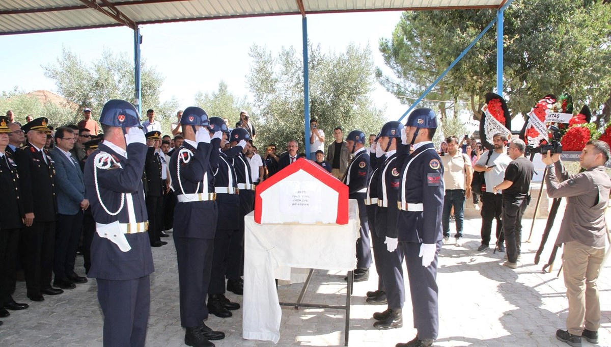 Manisa şehidini gözyaşlarıyla uğurladı