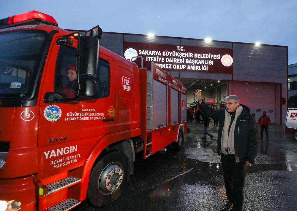 Deprem bölgesine arama kurtarma ekipleri hareket etti - 7