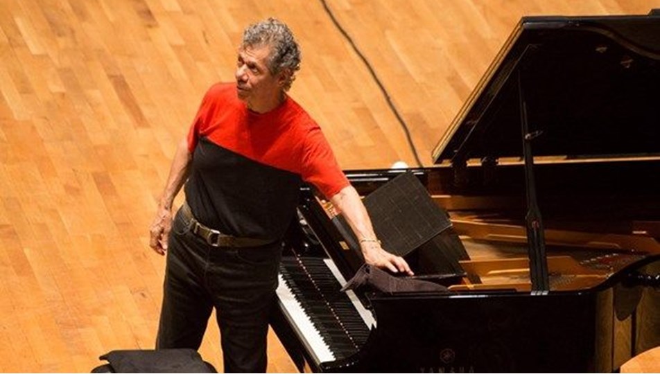 Dünyaca ünlü caz piyanisti Chick Corea hayatını kaybetti