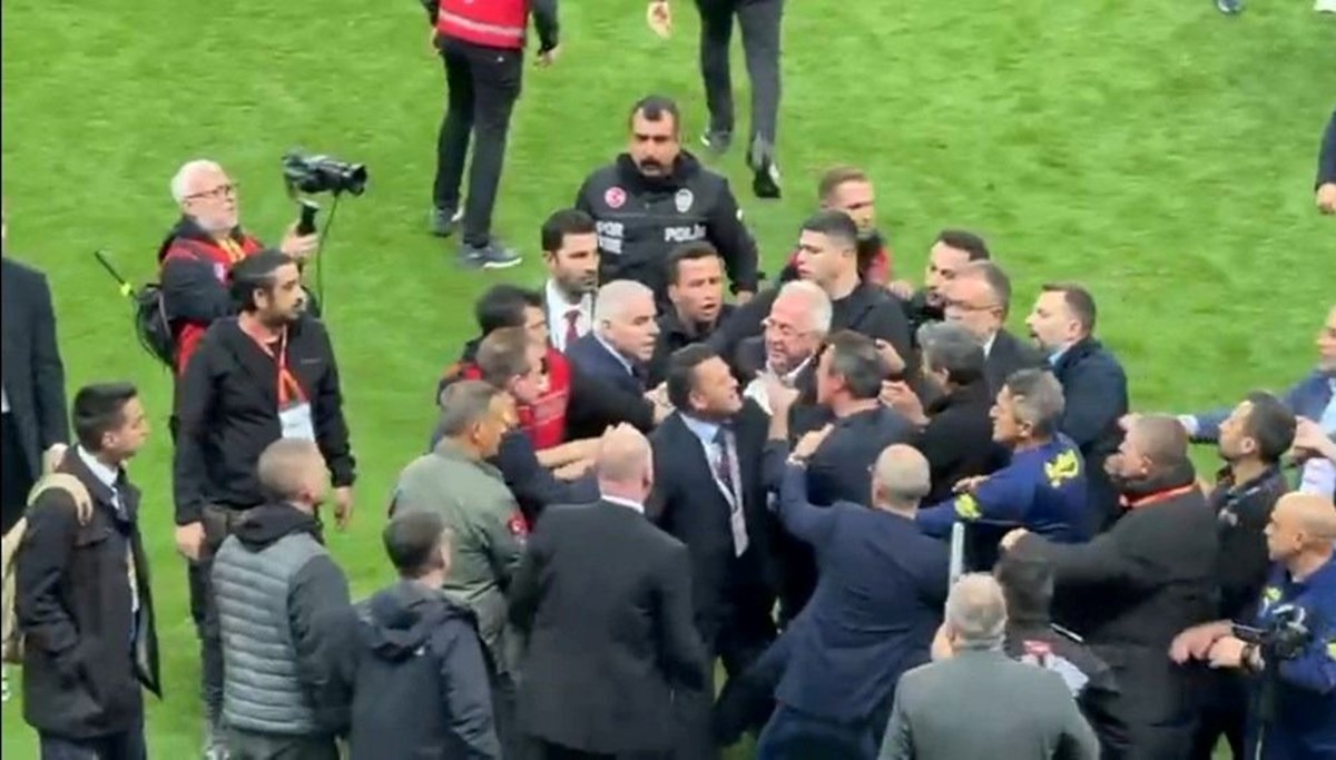 Olaylı derbinin temsilci raporları ortaya çıktı: Olaylı derbinin temsilci raporları ortaya çıktı: