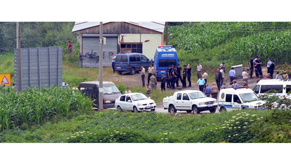 Trabzon'da askere mayın tuzağı: 3 yaralı