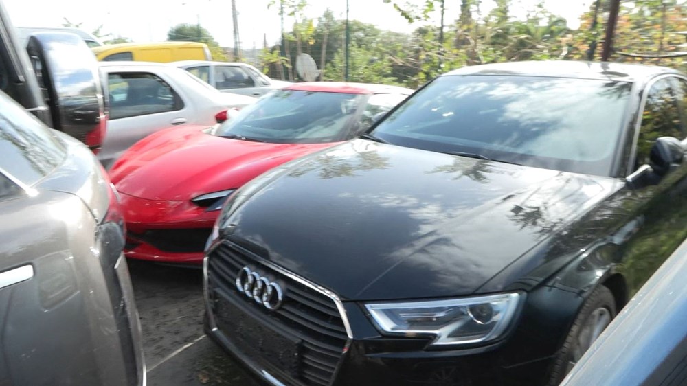 Dilan Polat ve Engin Polat'ın araçları yediemin otoparkında - 4