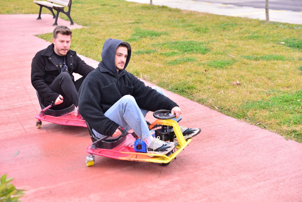 j7y8Vr YEEy9m2q8lbLwjw