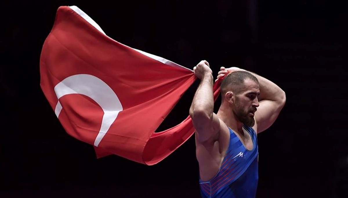 Serbest Stil Güreş Milli Takımı, 31 yıl sonra Avrupa şampiyonu oldu Serbest Stil Güreş Milli Takımı, 31 yıl sonra Avrupa şampiyonu oldu