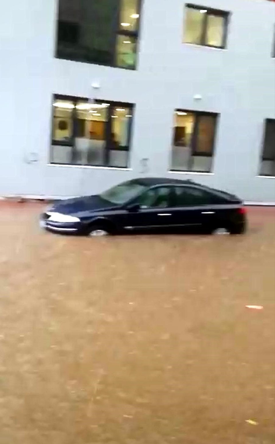 Meteoroloji'nin uyardığı Kocaeli'yi sağanak vurdu - 1