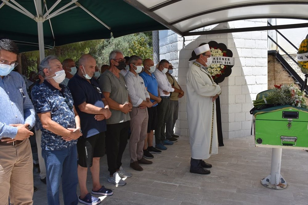 Oyuncu Ali Demirel son yolculuğuna uğurlandı - 5