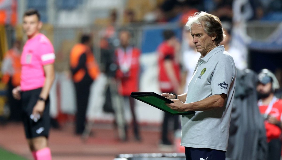 Jorge Jesus: Oyuncularımın performansı maçı kolaylaştırdı