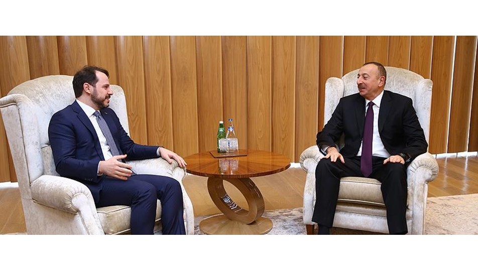 Aliyev: Referandumun çok iyi geçeceğinden eminim