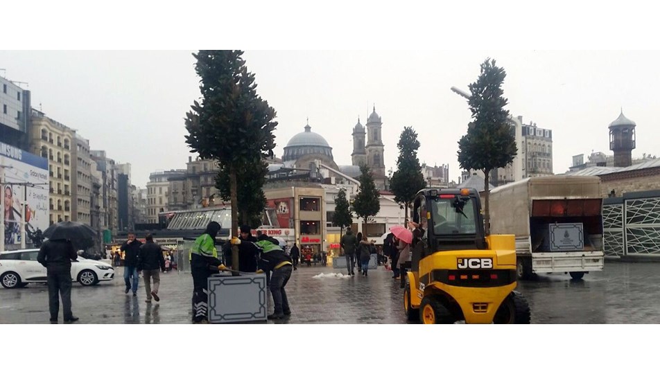 istiklal caddesi ne saksi icerisinde